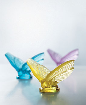 lalique blue figure aurore butterfly $ 275 00 3 5 8 sol