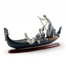 Lladro Classic Sculpture, In The Gondola Couple Sculpture. Numbered Edition