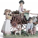 Lladro Classic Sculpture, Enchanted Outing Children Sculpture. Limited Edition