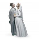 Lladro Classic Sculpture, A Kiss To Remember Couple Figurine