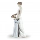Lladro Classic Sculpture, Someone To Look Up To Mother Figurine
