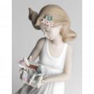 Lladro Classic Sculpture, Butterfly Treasures Woman Figurine