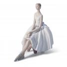 Lladro Classic Sculpture, Refinement Ballet Woman Figurine