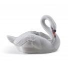 Lladro Classic Sculpture, Elegant Swan Figurine