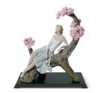 Lladro Classic Sculpture, Sweet Scent Of Blossoms Woman Figurine. Limited Edition