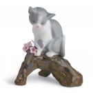 Lladro Classic Sculpture, Blossoms For The Kitten Cat Figurine