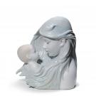 Lladro Classic Sculpture, Sweet Caress Mother Figurine