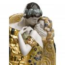 Lladro Classic Sculpture, The Kiss Couple Sculpture. Golden Luster